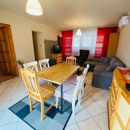 Casa de Férias Violet Holiday's House Siófok